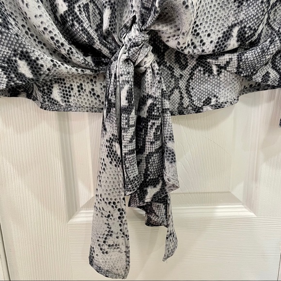 Snake Print Blouse - Picture 4 of 5